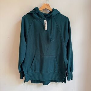 NWT American Eagle Women's Cozy Fleece Hoodie Pullover Kangaroo Pocket Green XS
